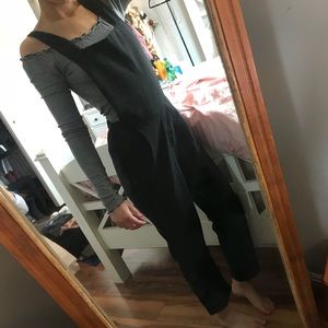 black jumper